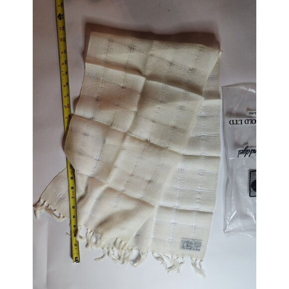 Irish Cotton Scarf The Crock of Gold Ltd Handwove Hand-Dyed cream white classic - Picture 5 of 5